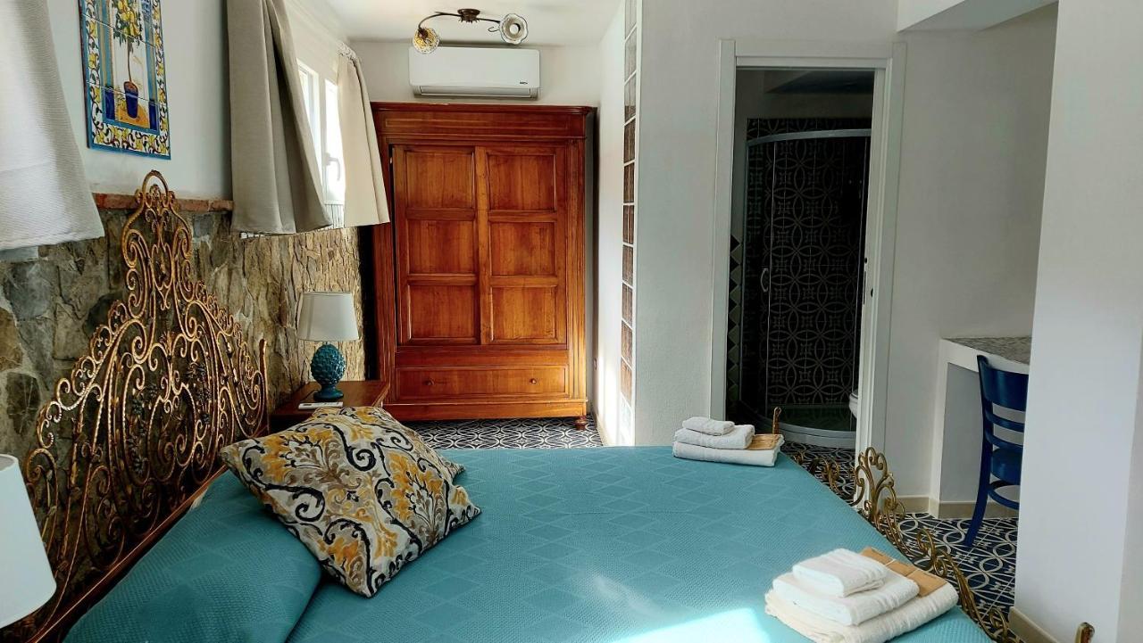 Vfh Villa Flavia Eco B&B - 50 Metri Dal Mare Santa Flavia Exteriör bild