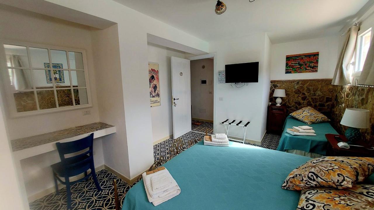 Vfh Villa Flavia Eco B&B - 50 Metri Dal Mare Santa Flavia Exteriör bild