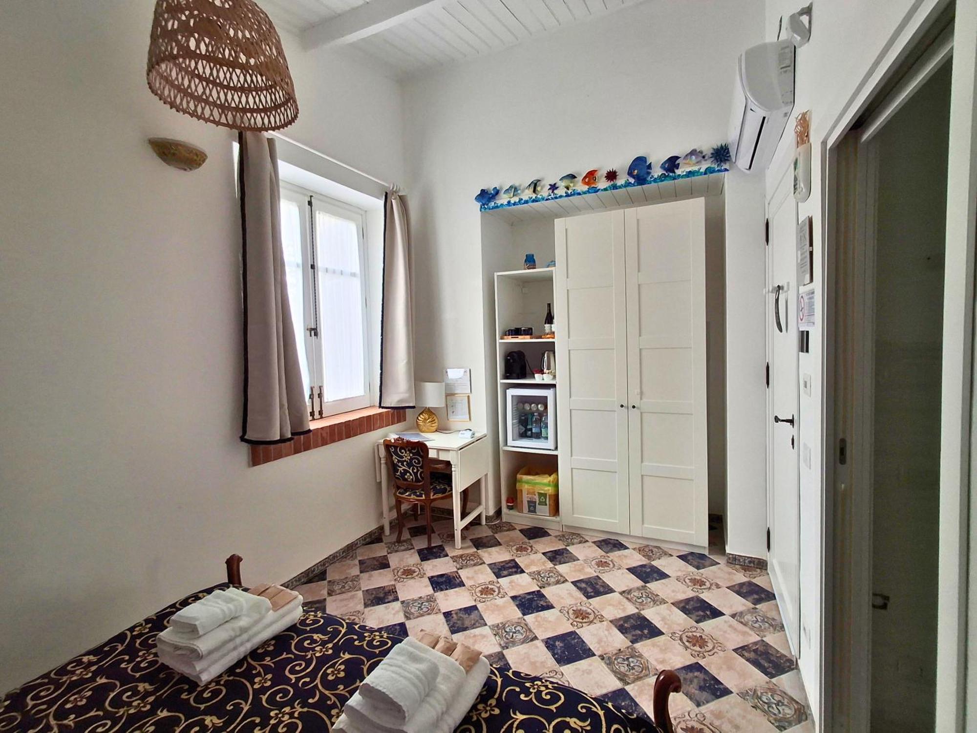 Vfh Villa Flavia Eco B&B - 50 Metri Dal Mare Santa Flavia Exteriör bild